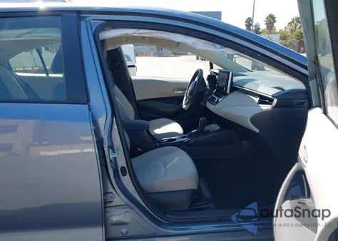 2021 Toyota Corolla Hybrid Le z USA, uszkodzony, nr VIN JTDEAMDE0MJ003108